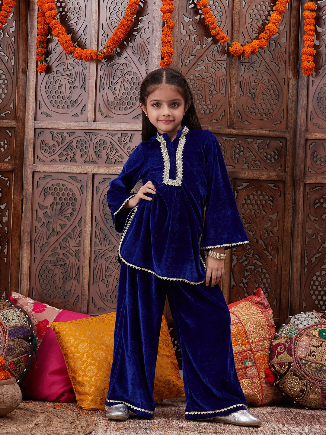 Girls Yoke Design Mandarin Collar Regular Gotta Patti Velvet Kurta With Salwar