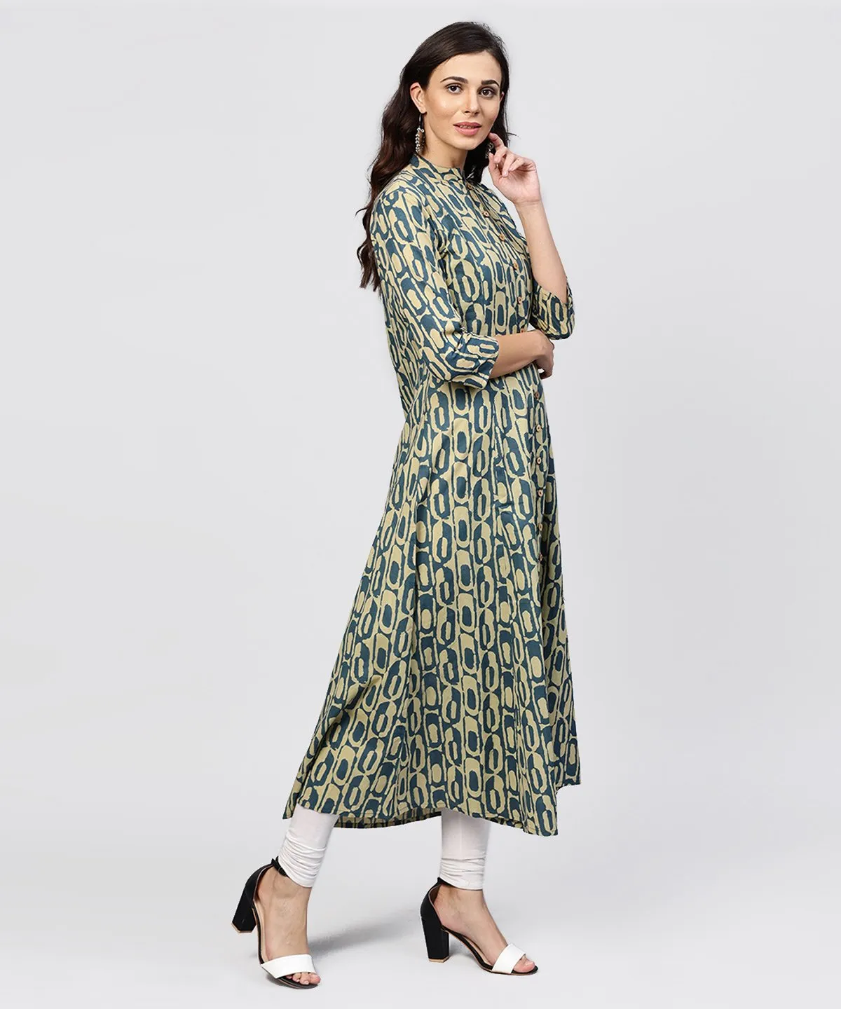 Green Printed Panelled Cut A-Line Kurta With Madarin Collar And Front Placket