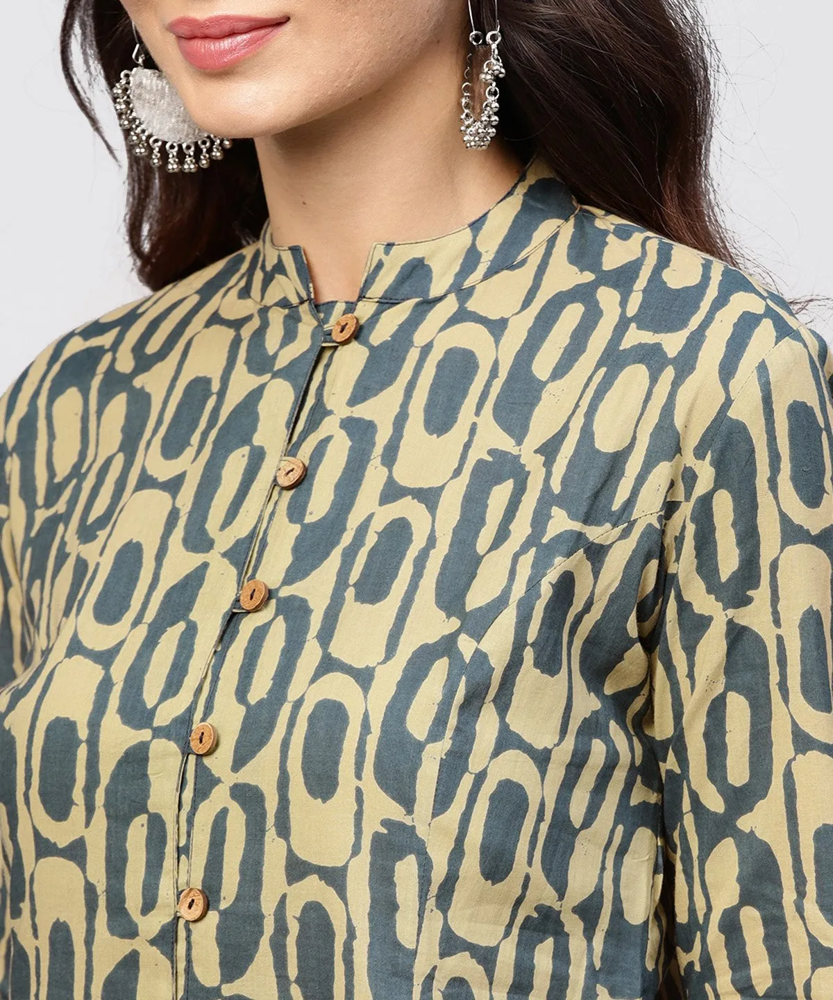 Green Printed Panelled Cut A-Line Kurta With Madarin Collar And Front Placket