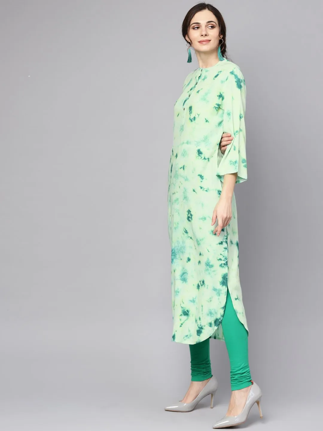 Green Tie & Dye Kurta With Mandarin Collar With Flared Sleeves