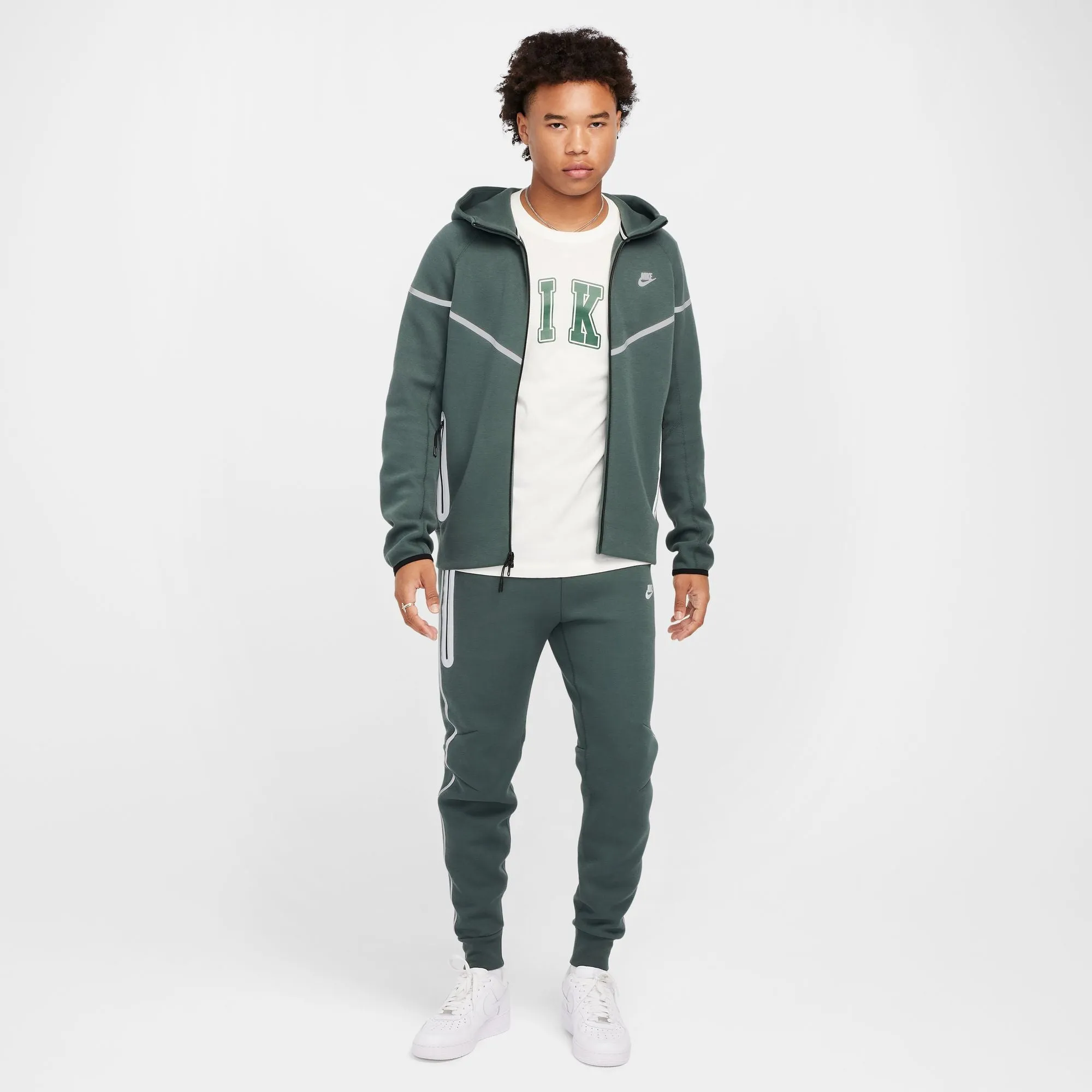 Nike - Tech Windrunner Full-Zip Jacket ~ Vintage Green
